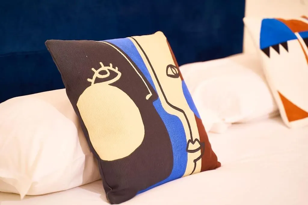 Lejlighed Suite TraStazione & Policlinico 500Mt Dal Centro Bari